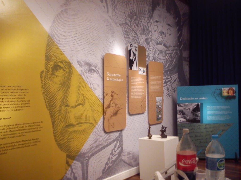 Aplica vinil parede B.jpg